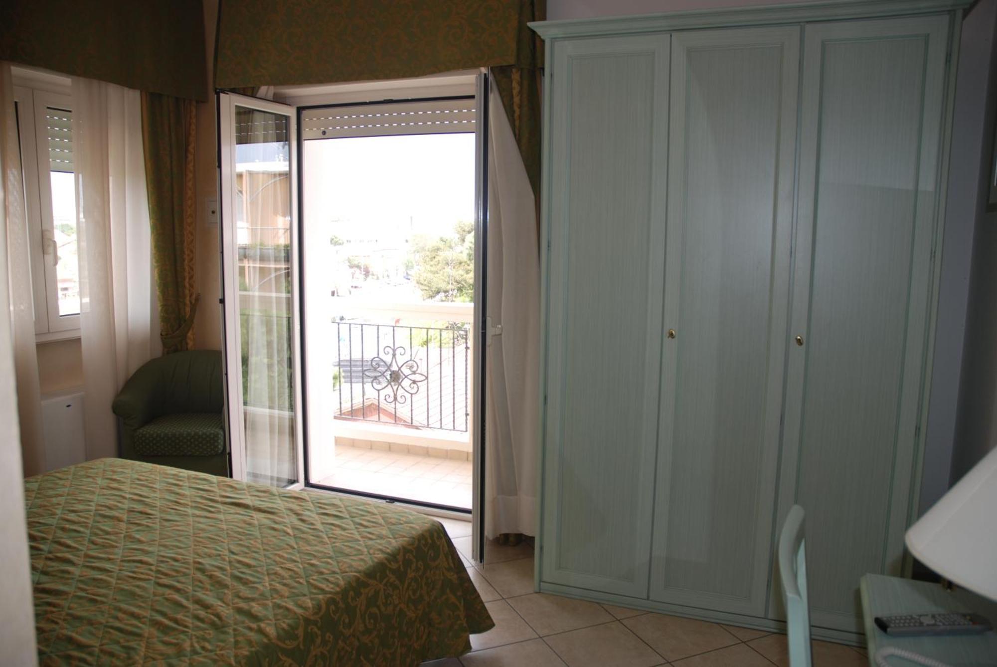 Hotel Residence Veliero 리치오네 외부 사진